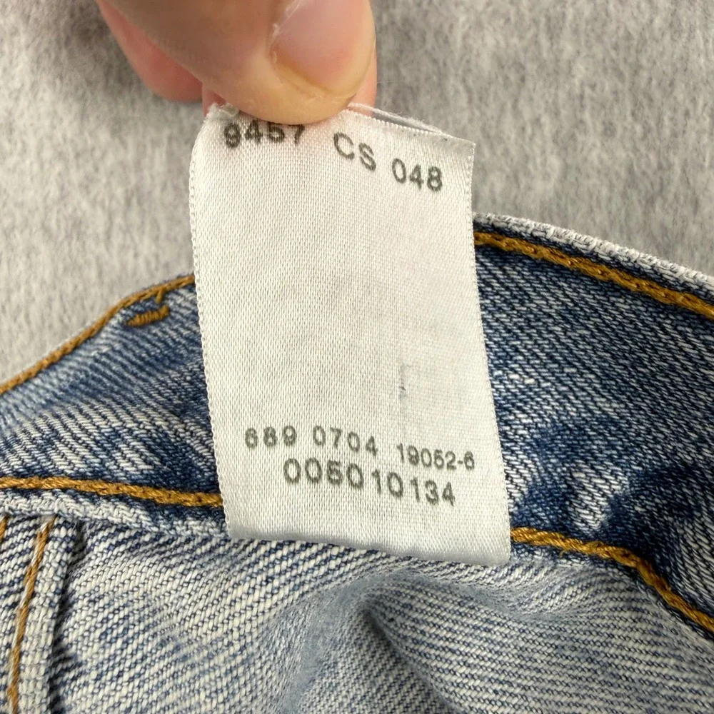 Vintage Levis Jeans Mens Fits 40x30 Blue 501 Straight Leg Y2K Button Fly Denim